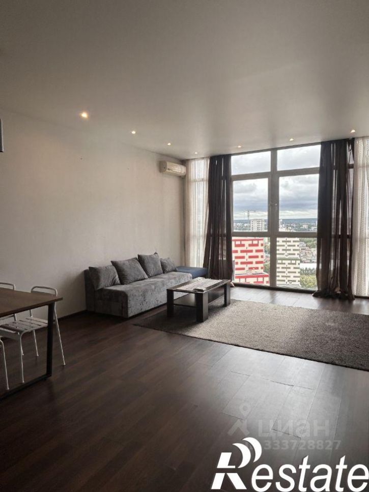 2-комн квартира улица Павлюхина, 110В,  д. 110В
