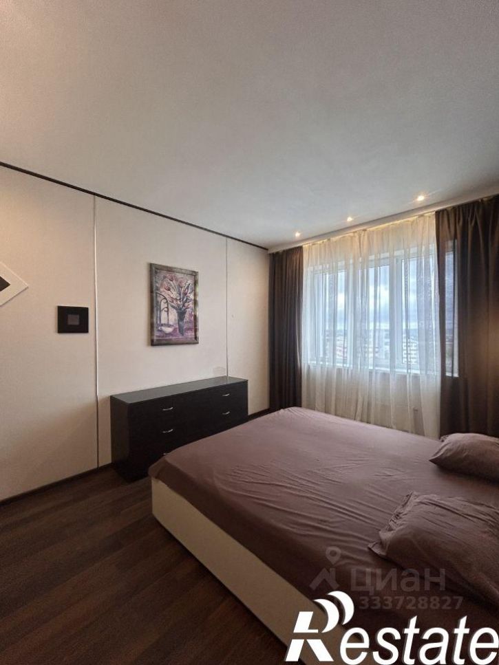2-комн квартира улица Павлюхина, 110В,  д. 110В