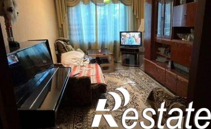 3-комн квартира улица Адоратского, 10,  д. 10