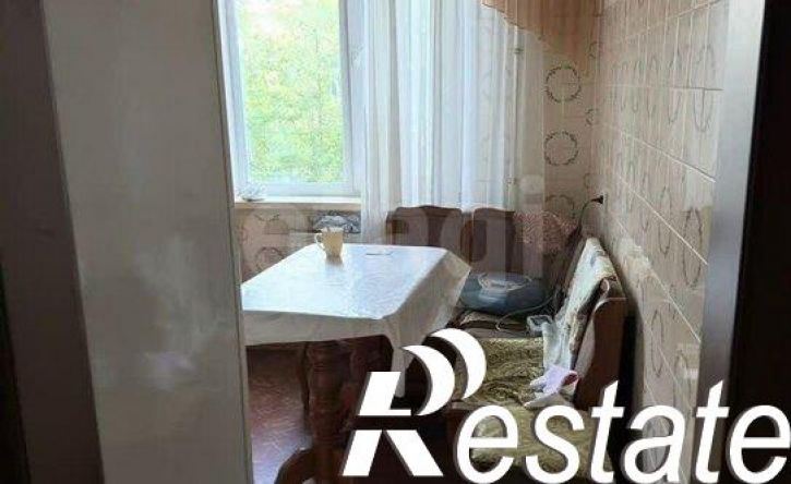 3-комн квартира улица Адоратского, 10,  д. 10