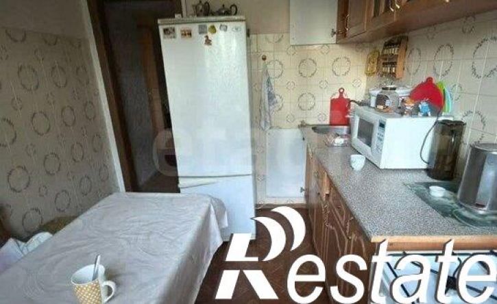 3-комн квартира улица Адоратского, 10,  д. 10