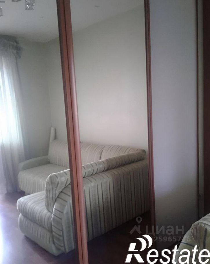 2-комн квартира улица Журналистов, 2,  д. 2