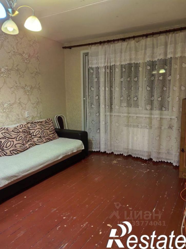 1-комн квартира улица Юлиуса Фучика, 64 к2,  д. 64 к2