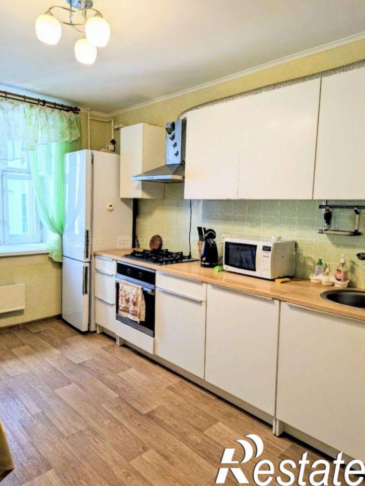 3-комн квартира ул. Латышских Стрелков д.31