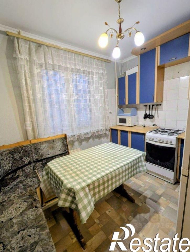 1-комн квартира улица Адоратского, 11,  д. 11
