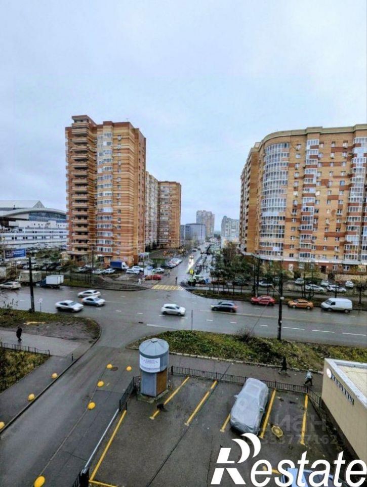 1-комн квартира улица Адоратского, 11,  д. 11