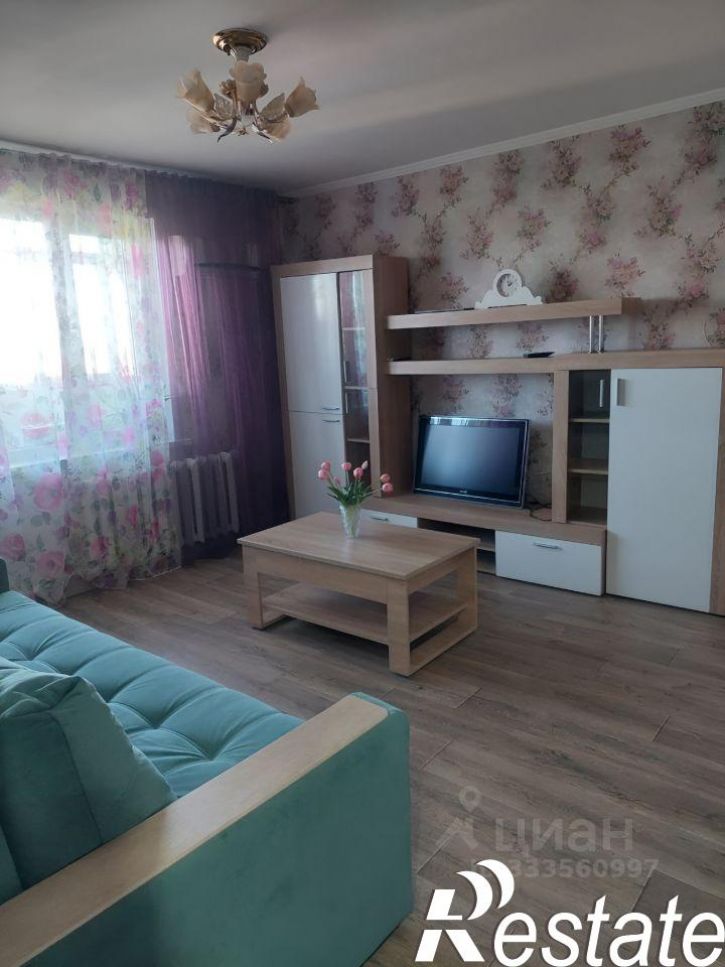 2-комн квартира проспект Победы, 33,  д. 33