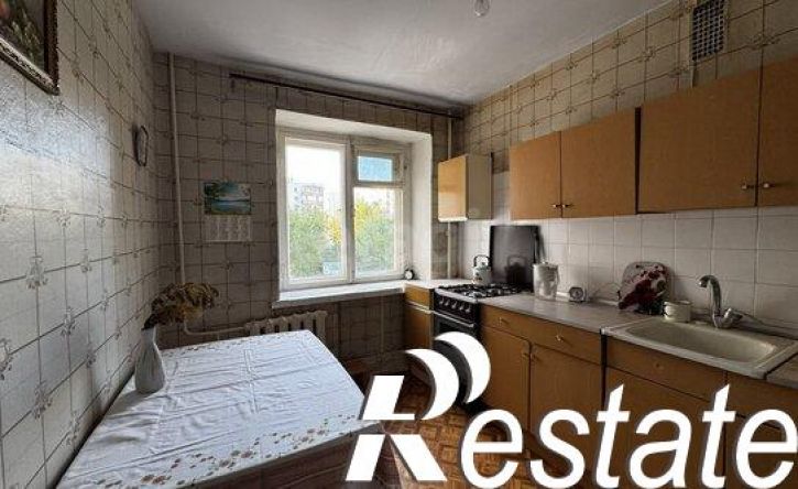 3-комн квартира проспект Ямашева, 104 к1,  д. 104 к1