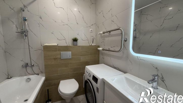 1-комн квартира улица Аделя Кутуя, 110Д к2,  д. 110Д к2
