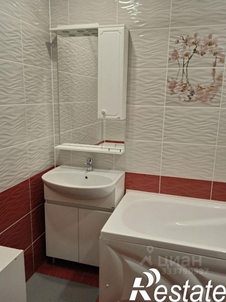 3-комн квартира улица Александра Курынова, 10 к2,  д. 10 к2