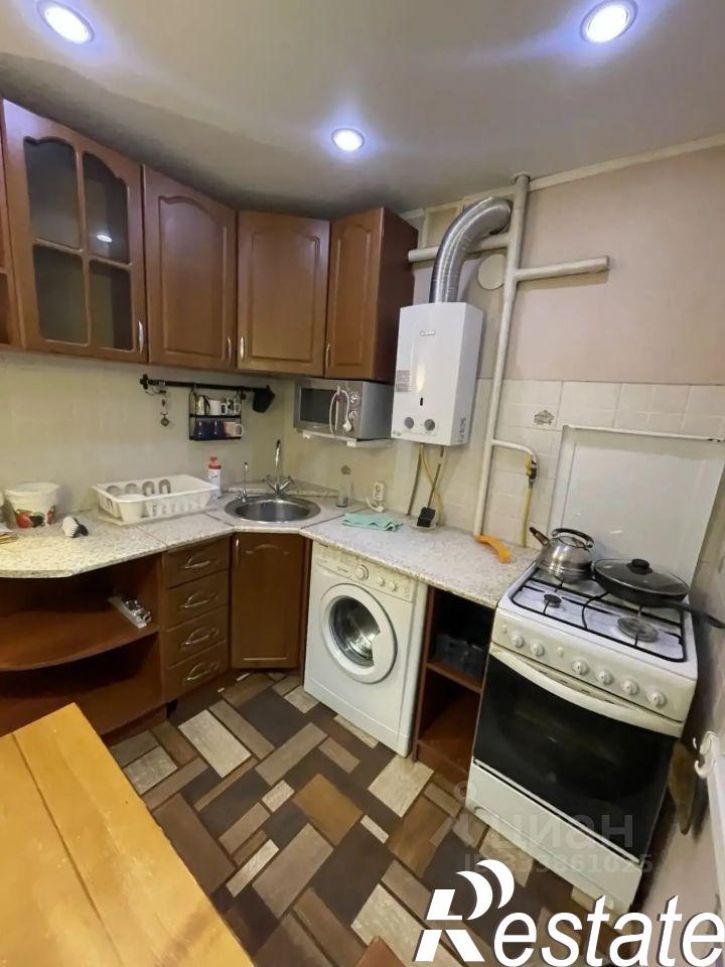 2-комн квартира улица Красной Позиции, 35,  д. 35