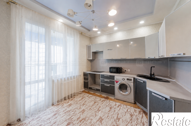 3-комн квартира ул. Юлиуса Фучика, дом 88