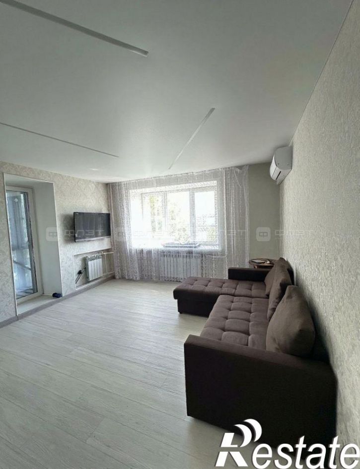 3-комн квартира ул. Короленко, дом 53