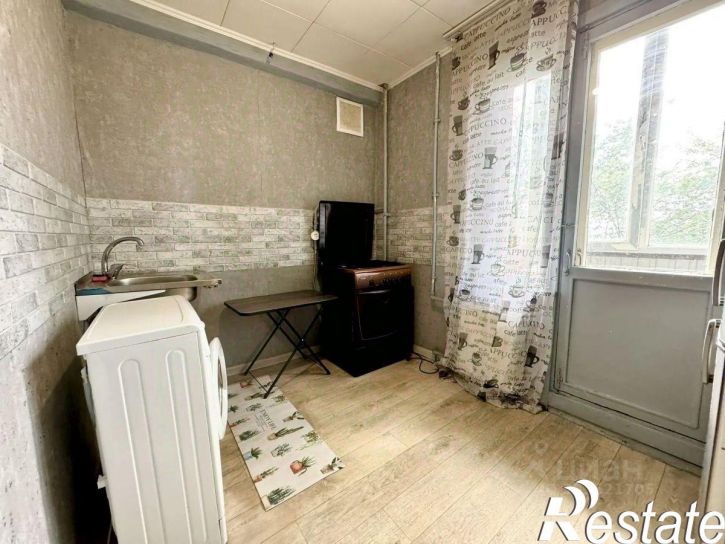 2-комн квартира улица Латышских Стрелков, 33,  д. 33
