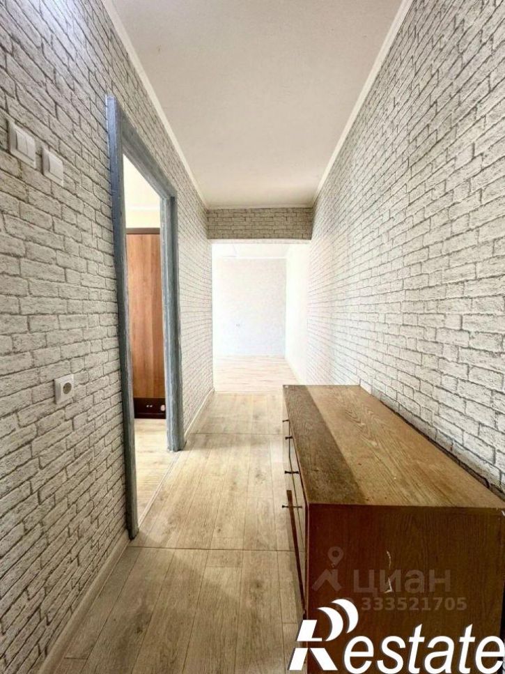 2-комн квартира улица Латышских Стрелков, 33,  д. 33