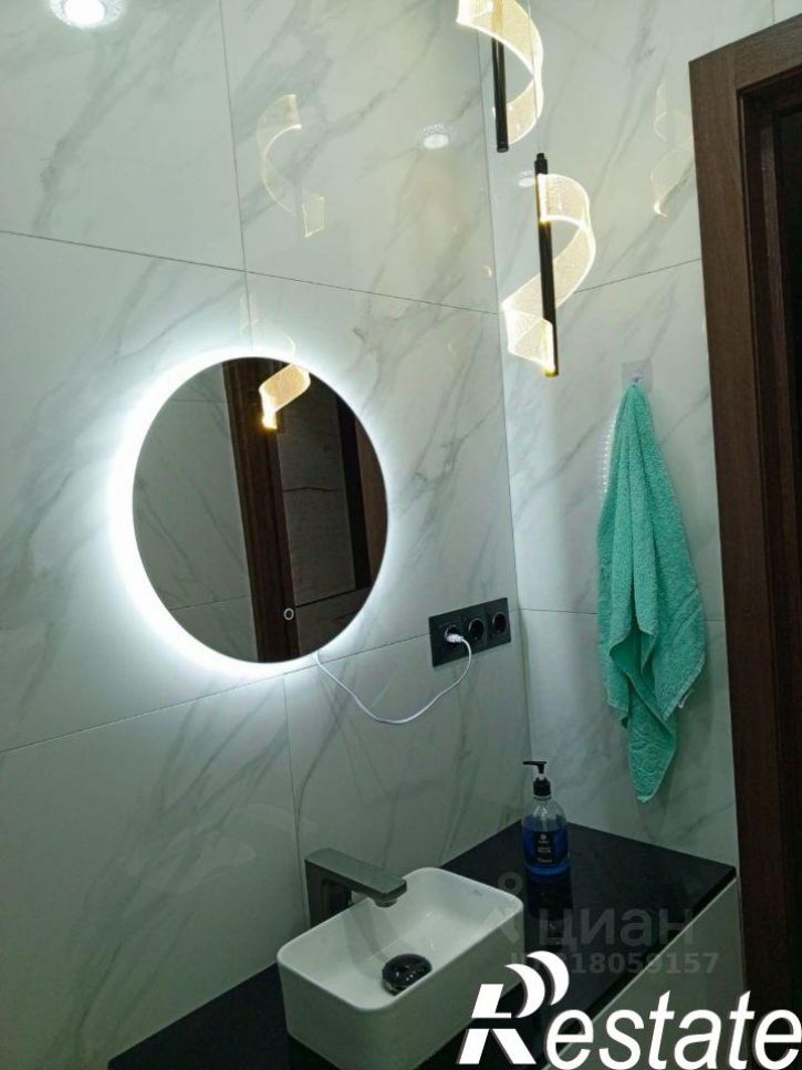 3-комн квартира улица Гавриила Державина, 4 к2,  д. 4 к2