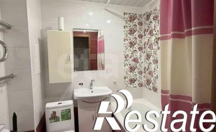 1-комн квартира улица Сафиуллина, 20 к4,  д. 20 к4