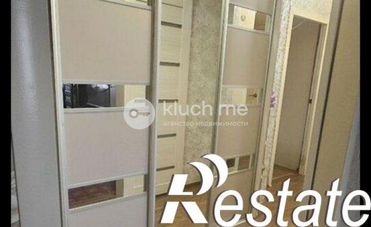 3-комн квартира улица Адоратского, 30,  д. 30