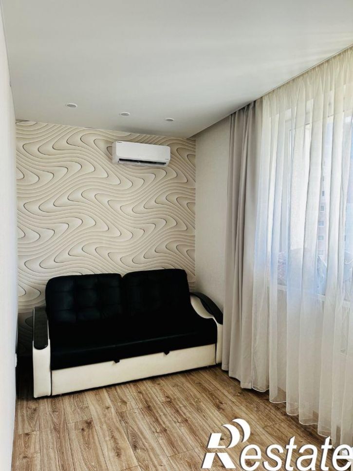 3-комн квартира улица Адоратского, 1Б,  д. 1Б