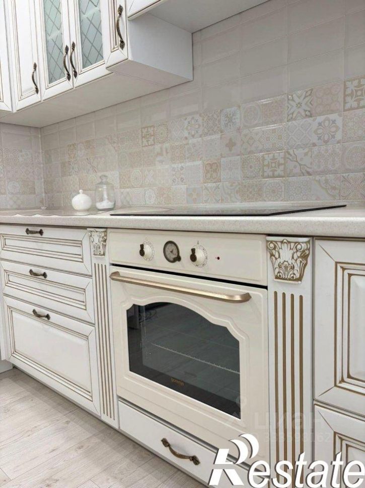 3-комн квартира улица Юлиуса Фучика, 88,  д. 88