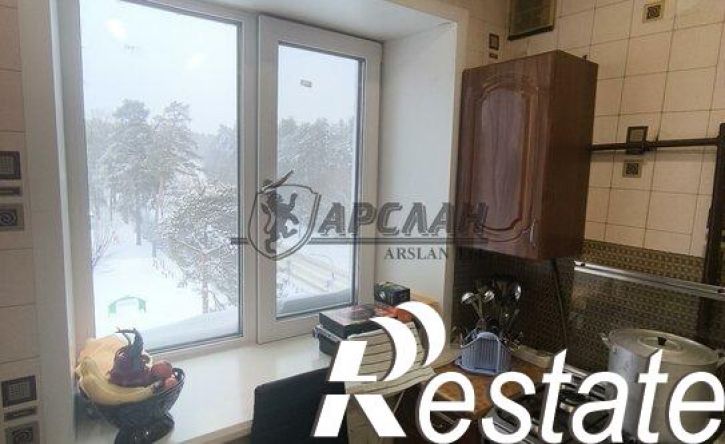 3-комн квартира улица Железнодорожников, 27,  д. 27