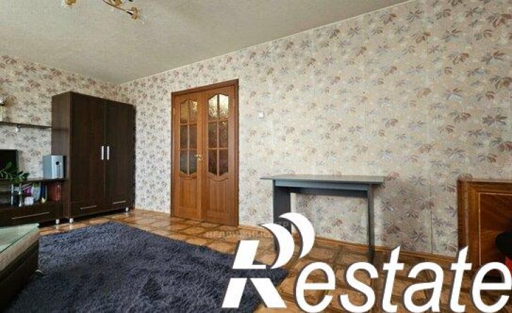 3-комн квартира улица Серова, 2,  д. 2