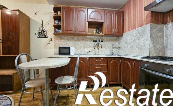 3-комн квартира улица Серова, 2,  д. 2