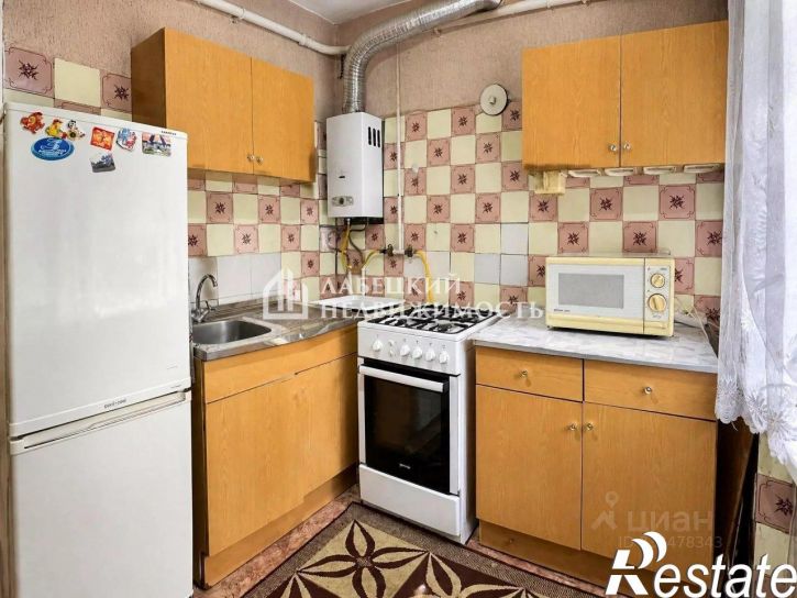 2-комн квартира улица Академика Кирпичникова, 10,  д. 10