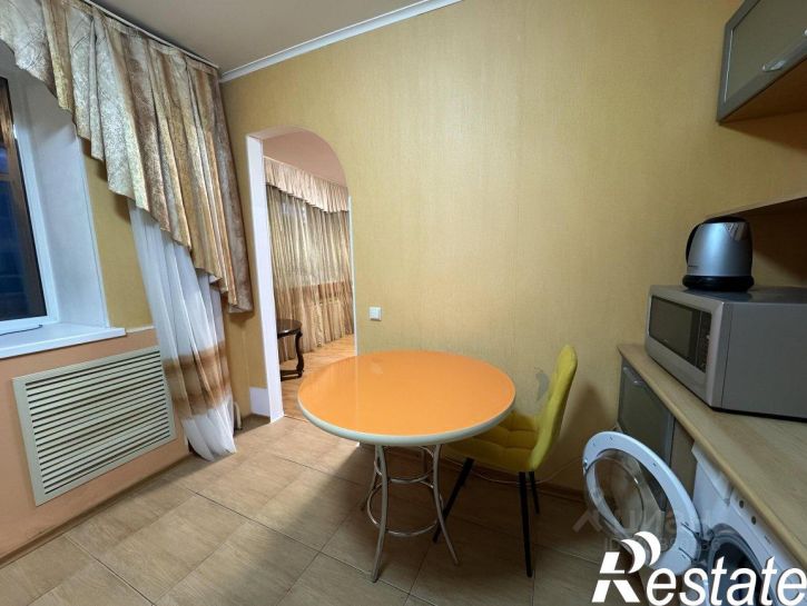 2-комн квартира улица Космонавтов, 51,  д. 51