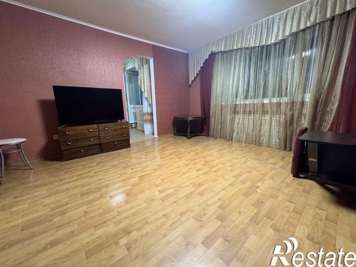 2-комн квартира улица Космонавтов, 51,  д. 51
