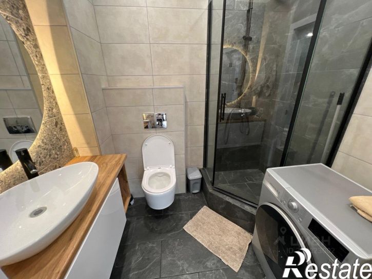 2-комн квартира улица Умырзая, 14,  д. 14