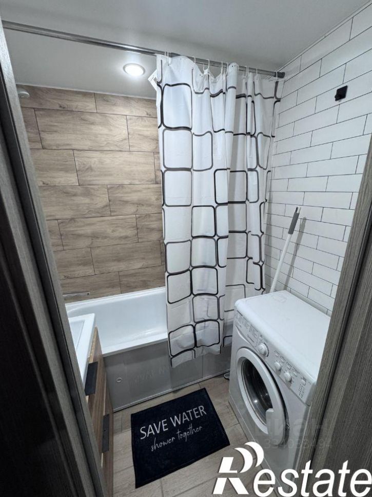 1-комн квартира улица Адоратского, 39Б,  д. 39Б
