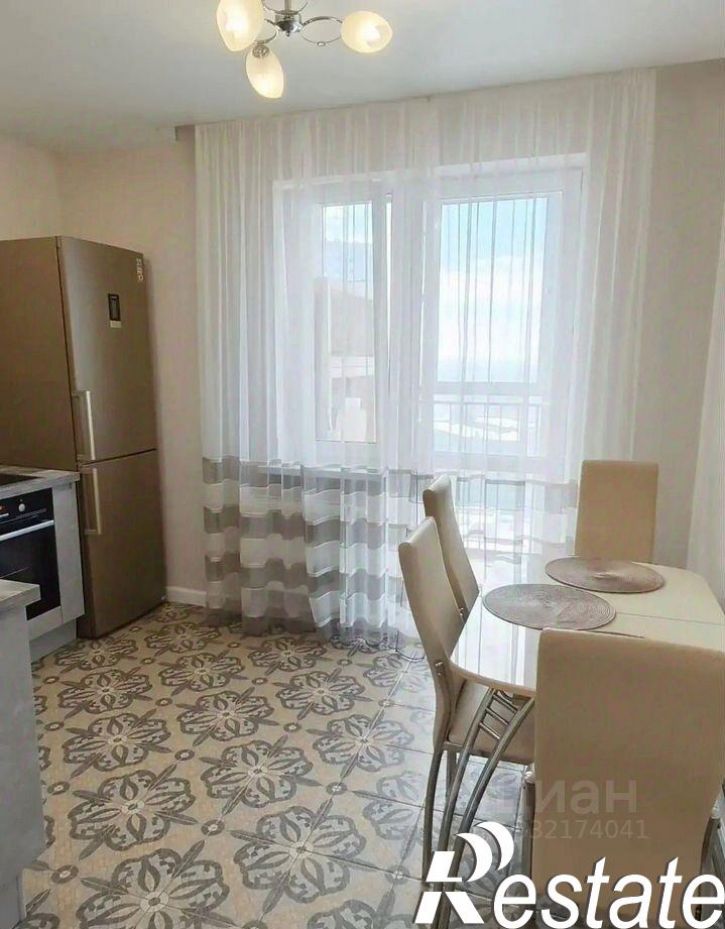 2-комн квартира улица Рауиса Гареева, 111 к1,  д. 111 к1