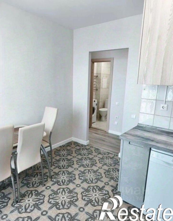 2-комн квартира улица Рауиса Гареева, 111 к1,  д. 111 к1