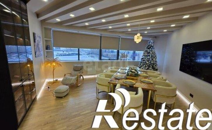 4-комн квартира проспект Альберта Камалеева, 1,  д. 1