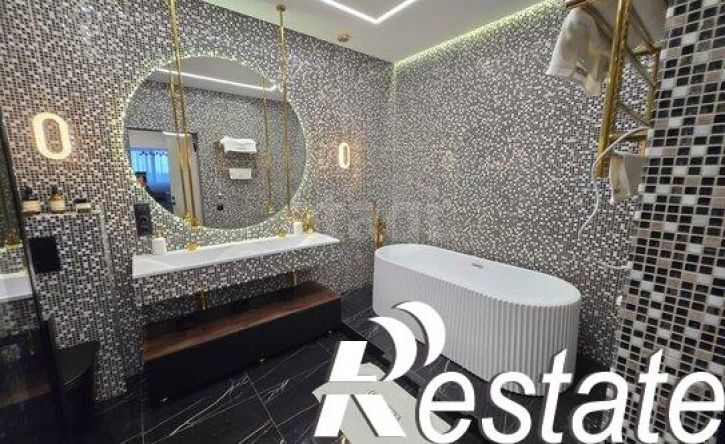 4-комн квартира проспект Альберта Камалеева, 1,  д. 1