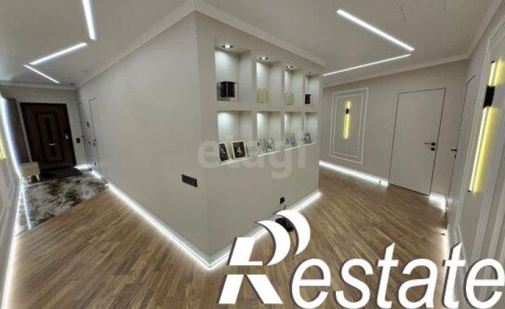 4-комн квартира проспект Альберта Камалеева, 1,  д. 1