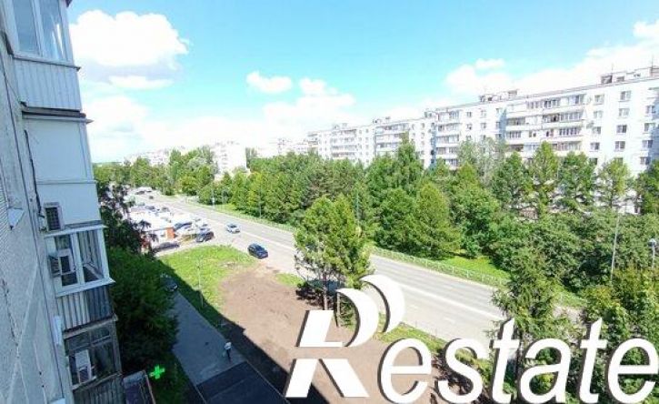 2-комн квартира улица Адоратского, 27,  д. 27