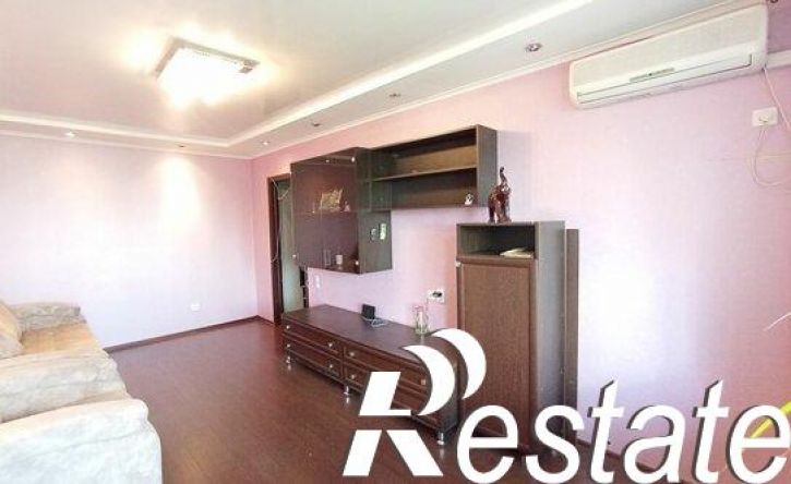 2-комн квартира улица Адоратского, 27,  д. 27