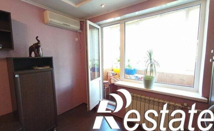 2-комн квартира улица Адоратского, 27,  д. 27