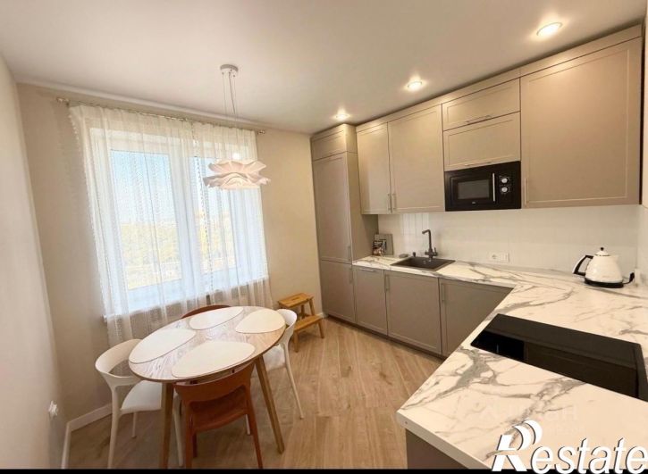 2-комн квартира улица Космонавтов, 61Е,  д. 61Е