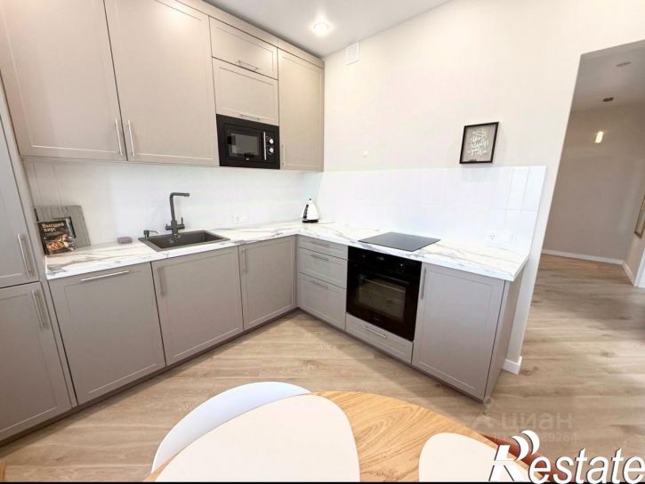 2-комн квартира улица Космонавтов, 61Е,  д. 61Е