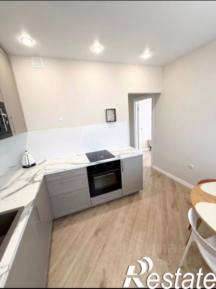 2-комн квартира улица Космонавтов, 61Е,  д. 61Е