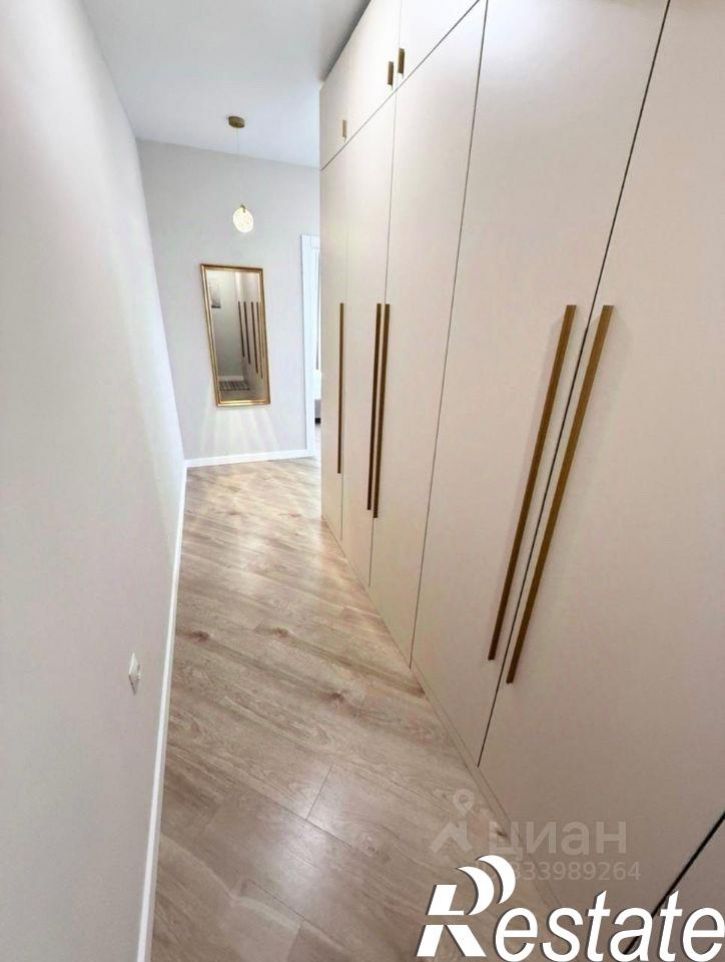2-комн квартира улица Космонавтов, 61Е,  д. 61Е