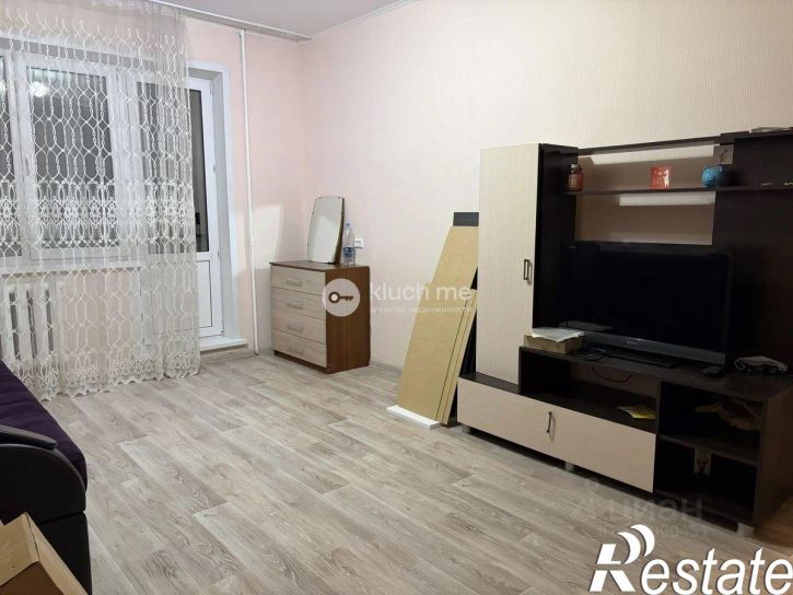 2-комн квартира улица Адоратского, 31,  д. 31