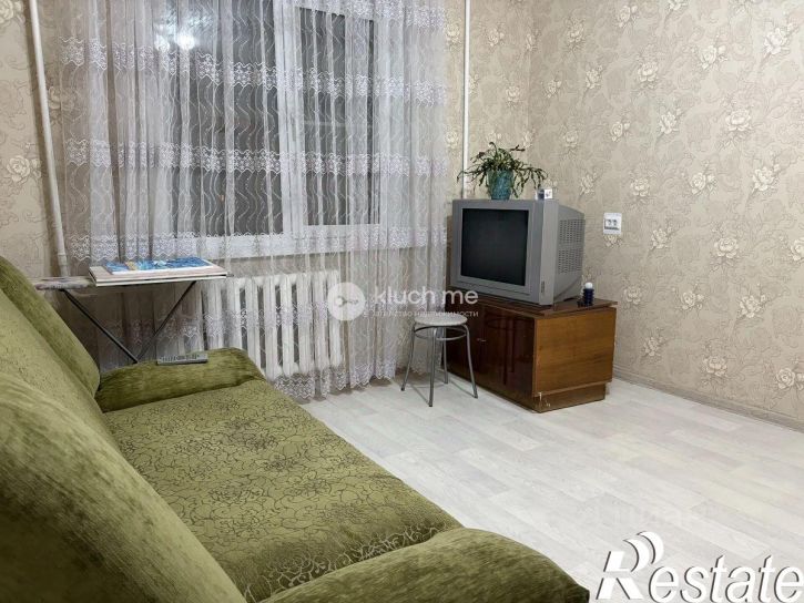 2-комн квартира улица Адоратского, 31,  д. 31