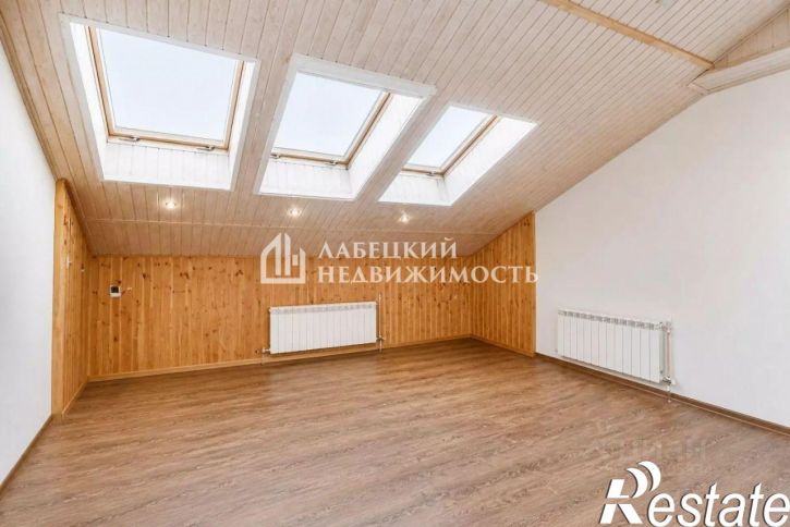 4-комн квартира улица Дзержинского, 9/1,  д. 9/1