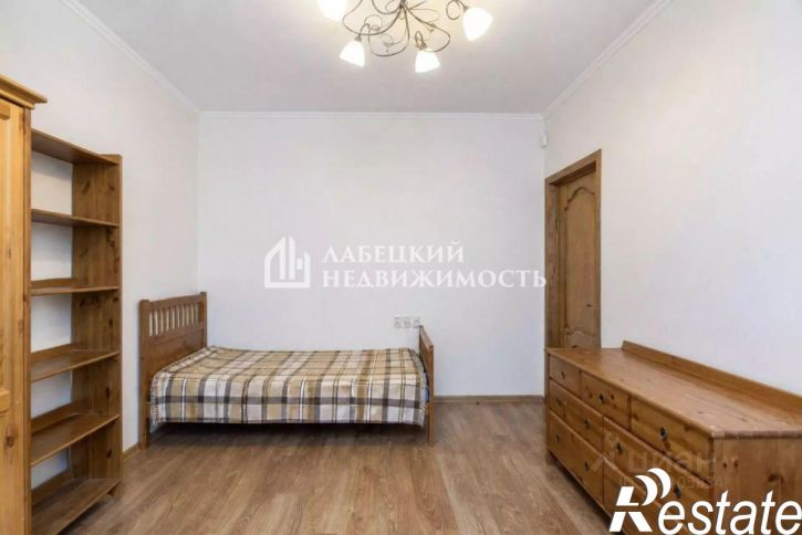 4-комн квартира улица Дзержинского, 9/1,  д. 9/1