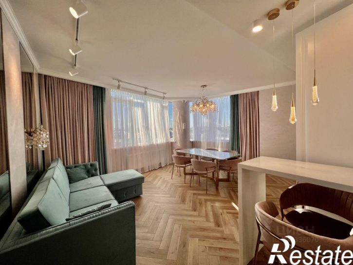 4-комн квартира Оренбургский тракт, 8Д,  д. 8Д