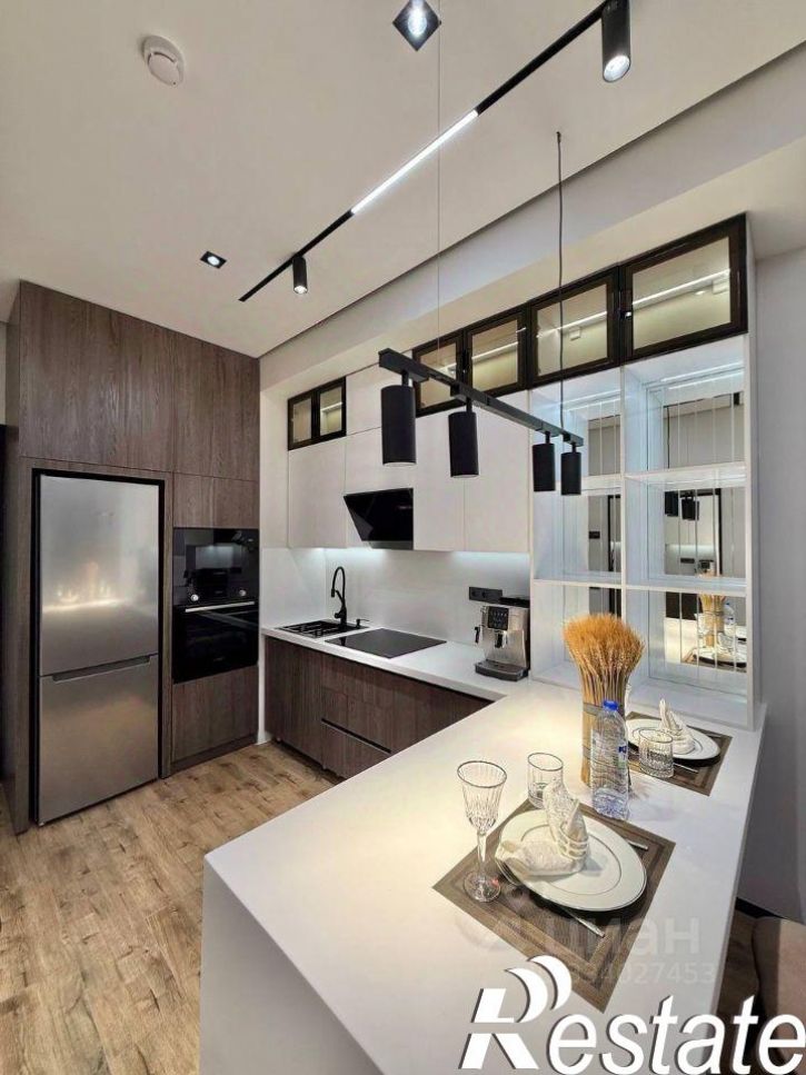 2-комн квартира улица Короленко, 28Б,  д. 28Б